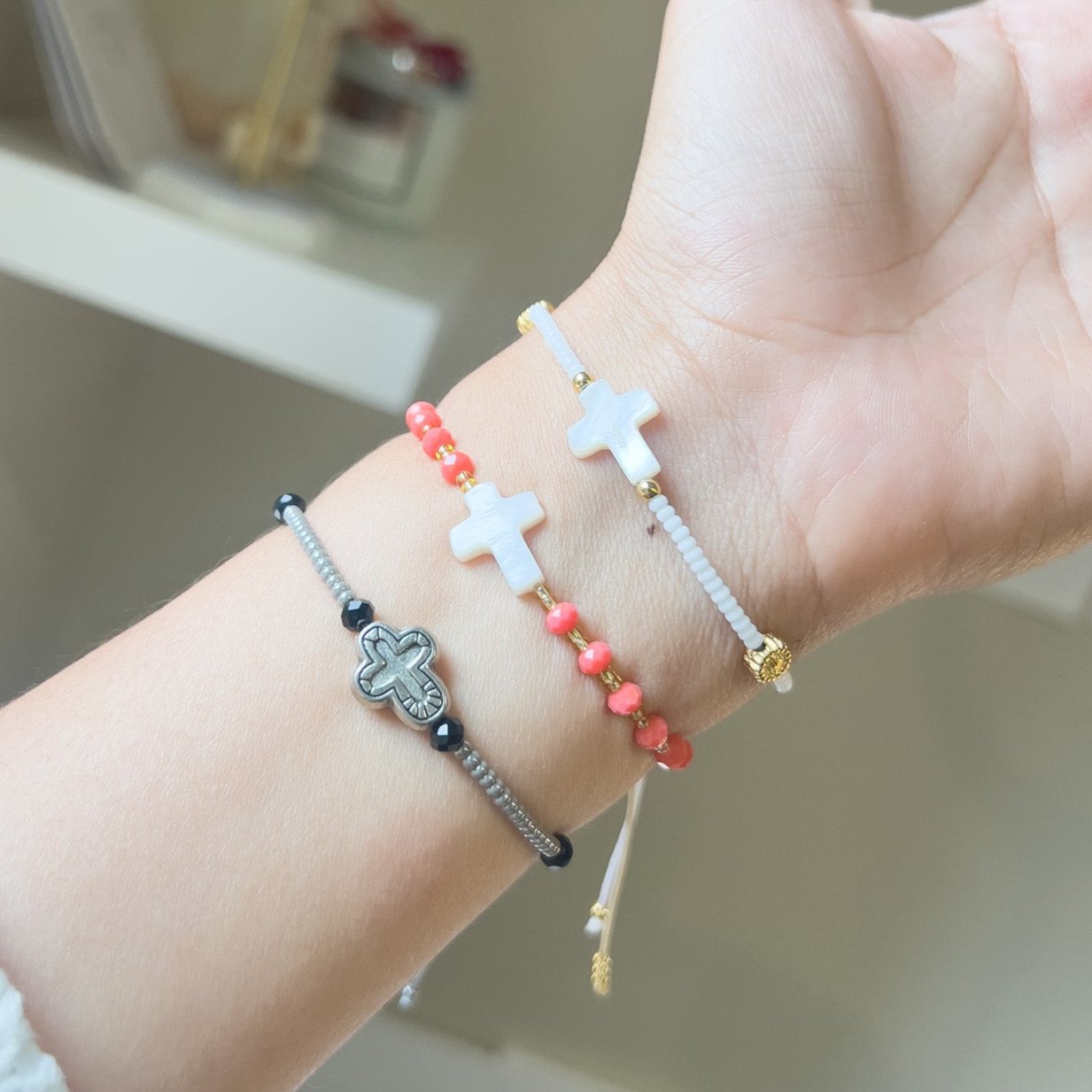 Single Cross Bracelet