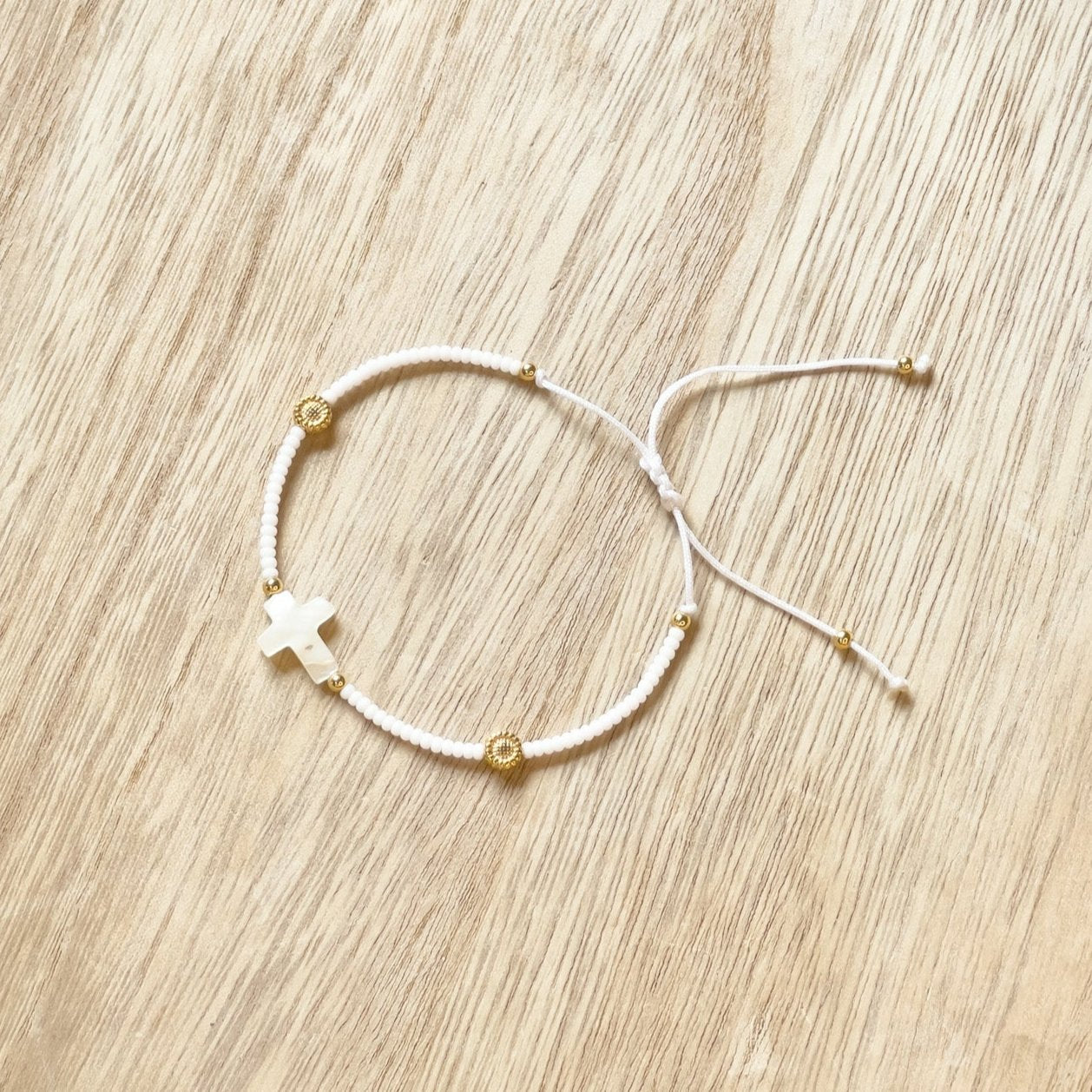 Single Cross Bracelet