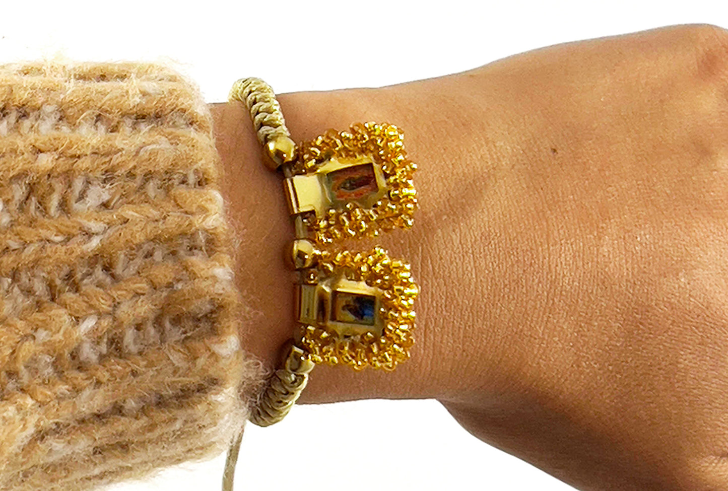 SCAPULAR OUR LADY-BEIGE BRACELET.